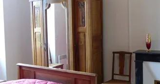 La Couturière La Couturière