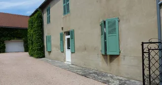 La Couturière La Couturière