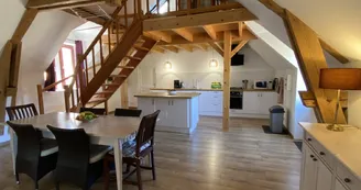 Grand gîte au Château de Bussolles