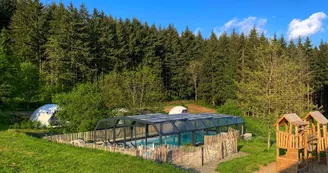 Les dômes au Domaine la Chabanne