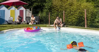 kota-finlandais-clos-du-marais-chemille-piscine