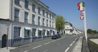 Best Western Adagio Façade Extérieure - Hôtel côté LOIRE_1