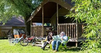Tente lodge Loire Valley Camping Au Bord de Loire - Camping Au Bord de Loire_5 Tente lodge Loire Valley Camping Au Bord de Loire - Camping Au Bord de Loire_5