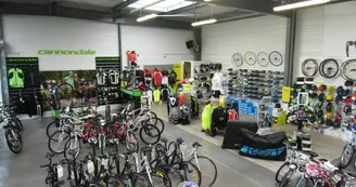 Cycles Cesbron Veloland - Magasin de Saumur_2 Cycles Cesbron Veloland - Magasin de Saumur_2