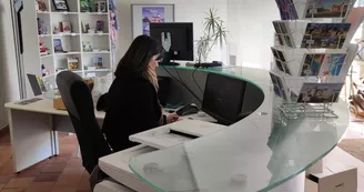 1648803437668 1648803437668