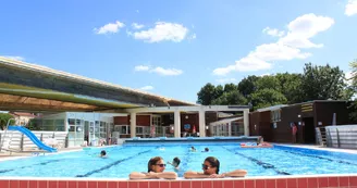 Piscine Saint-Hilaire-de-Villefranche Piscine Saint-Hilaire-de-Villefranche