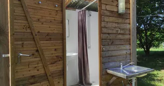 Tentes lodge au camping Domaine la Chabanne