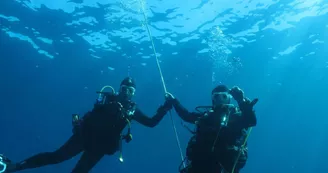 Plongée sous-marine par le Nautilus d'octobre à mai (entraînement et formation)