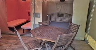 Camping insolite au Domaine de Bernezac