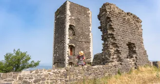 Tour et ruines du château de La Roche
