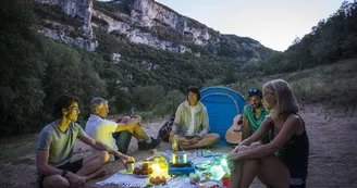 Nuit en tente cosy 6 places au bivouac de Gaud