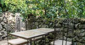La Châtaigne Perchée - Côté Cèdre La Châtaigne Perchée - Côté Cèdre