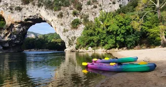 Canoë - Kayak de Vallon à St Martin d'Ardèche - 30 km / 1 jour avec Acqua Bateaux Canoë - Kayak de Vallon à St Martin d'Ardèche - 30 km / 1 jour avec Acqua Bateaux