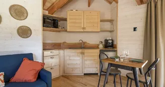 Domaine des Cabanes Suspendues : cabane SPA Verveine