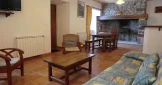 Gîte des Tranchouses : L'Oustal Gîte des Tranchouses : L'Oustal