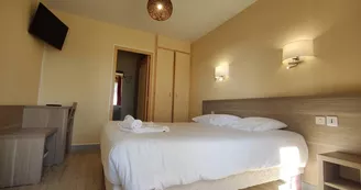 sologne-romorantin-hotel-lelanthenay-chambre-double©otsolognesud