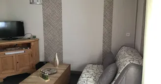 Au Petit Bonheur Au Petit Bonheur