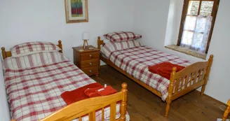 Le Petit Manoir de Malbernat : Poppy Le Petit Manoir de Malbernat : Poppy