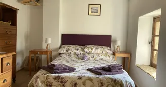Le Petit Manoir de Malbernat : Wisteria Le Petit Manoir de Malbernat : Wisteria