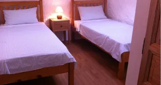 moutiers-sous-argenton-gite-domaine-angelou-chambre2