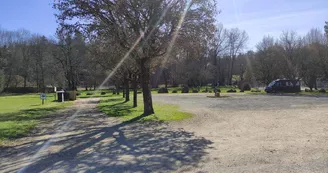 AIRE DE SERVICES DE SAINTE-ALVÈRE