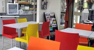 La salle des petits-déjeuners La salle des petits-déjeuners