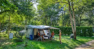 Camping le Rocher de la Cave