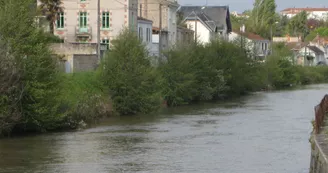La chambre d'hôtes vue depuis le canal Saint-Martin