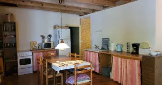 gite-batcock-douzillac-cuisine étage gite-batcock-douzillac-cuisine étage