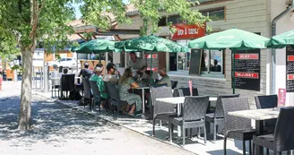 restaurant restaurant