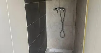 Douche Ferme de Brossard Gîte d'Etape_6