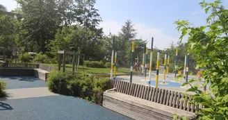Aire de jeux Jules Verne 07 - Saragosse - Pau Pyrénées Tourisme Aire de jeux Jules Verne 07 - Saragosse - Pau Pyrénées Tourisme