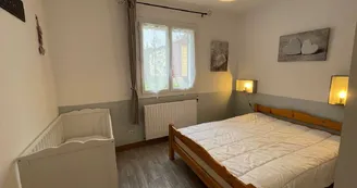 Gite-Le-Fougeau (chambre 1) Gite-Le-Fougeau (chambre 1)