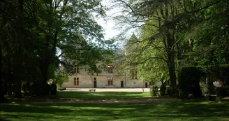 Parc-du-chateau-Isabelle-Joachim-mairie-Coulonges-sur-l-Autize Parc-du-chateau-Isabelle-Joachim-mairie-Coulonges-sur-l-Autize