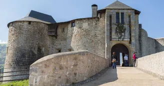 Château-fort de Mauléon-Licharre, Pays basque, province Soule Château-fort de Mauléon-Licharre, Pays basque, province Soule