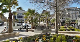 Place Clemenceau - Pau - le printemps Place Clemenceau - Pau - le printemps
