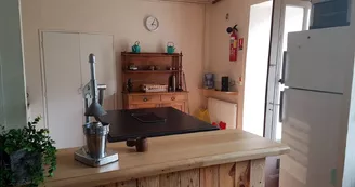 Cuisine gîte Chaneü à Osse-en-Aspe