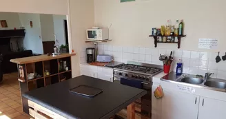 Cuisine gîte Chaneü à Osse-en-Aspe