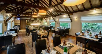 LOGIS HÔTEL DES ACACIAS - Restaurant