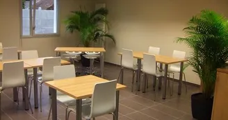 Salle polyvalente.jpg