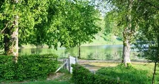 torigini-sur-vire-camping-le-lac-des-charmilles-2 torigini-sur-vire-camping-le-lac-des-charmilles-2