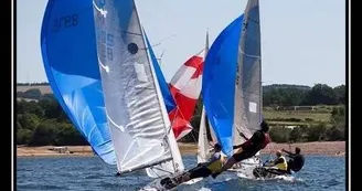 CAMPING "LE TOURING" ECOLE DE VOILE C. Y. V.P