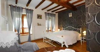 chambre "chat" 2 à 4 personnes chambre "chat" 2 à 4 personnes