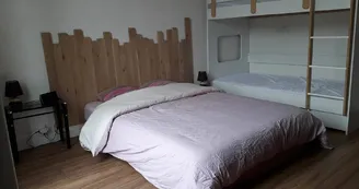Chambre 4 personnes Chambre 4 personnes