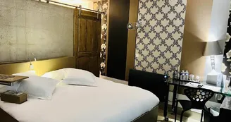 Hôtel Urban Style Logis "Le Dormeur du Val"