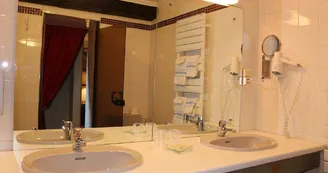 Salle de bain 1