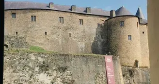 Meublé : Le Royal