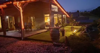 CHALET COUPLE