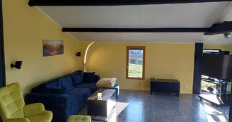 CHALET COUPLE