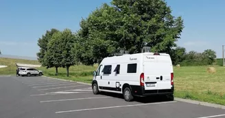 parking musée guerre et paix